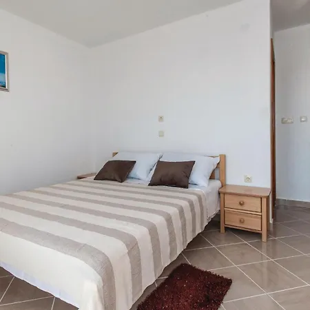 Holiday home Stunning In With Wifi Sevid