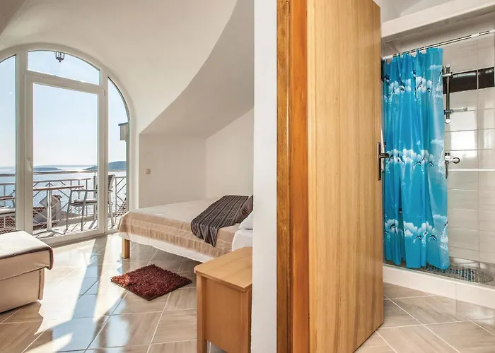 בית נופש Six-bedroom In